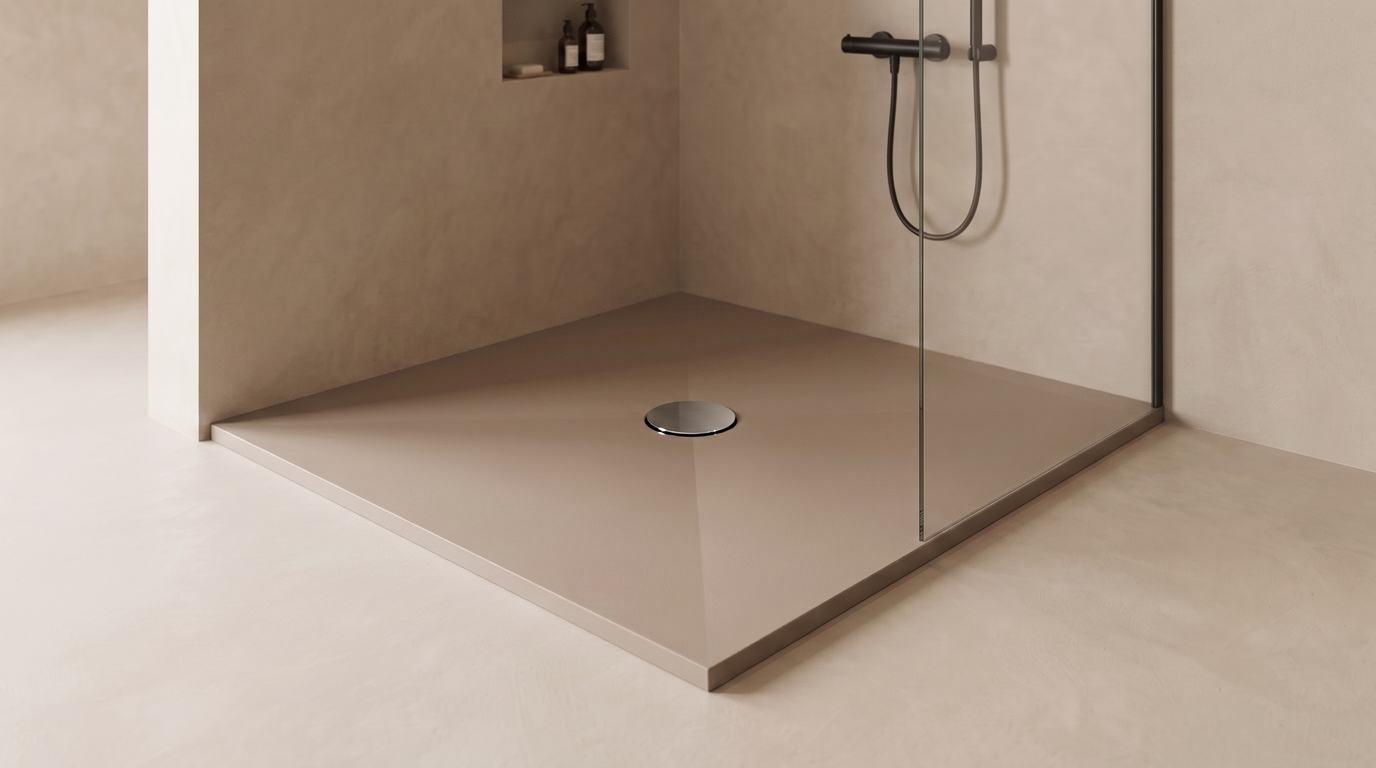 Marlan douchevloer 120×120 cm in Marlan-kleur Mocha Grey, met chromen doucheafvoer in het standaard Ø 90 mm afvoergat